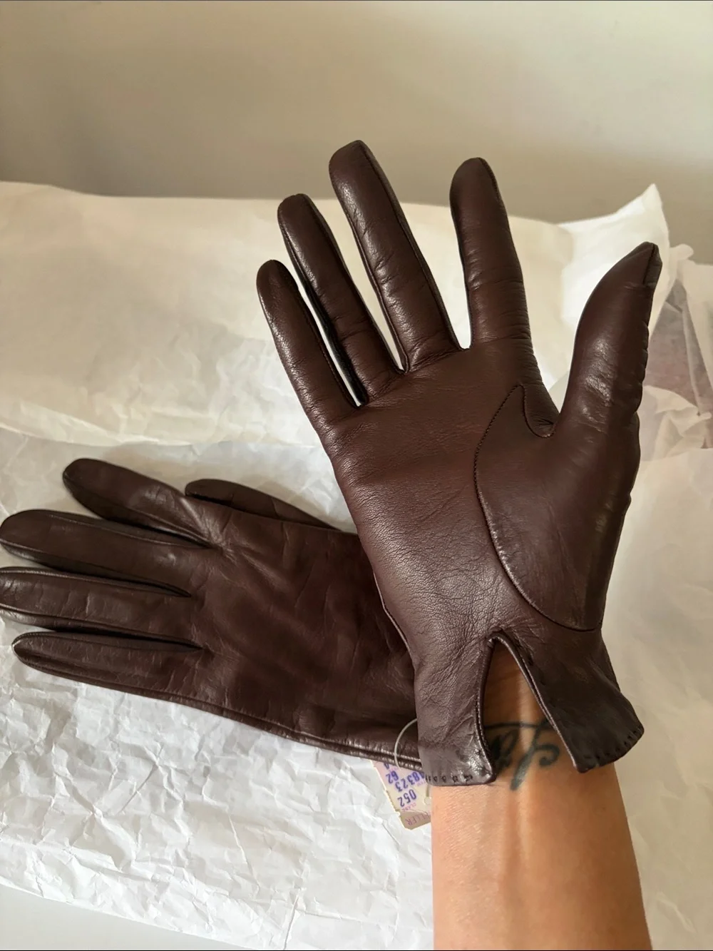 VTG Bonwit Teller - Dark Brown Leather Gloves Women’s Hand Size 7 NWT